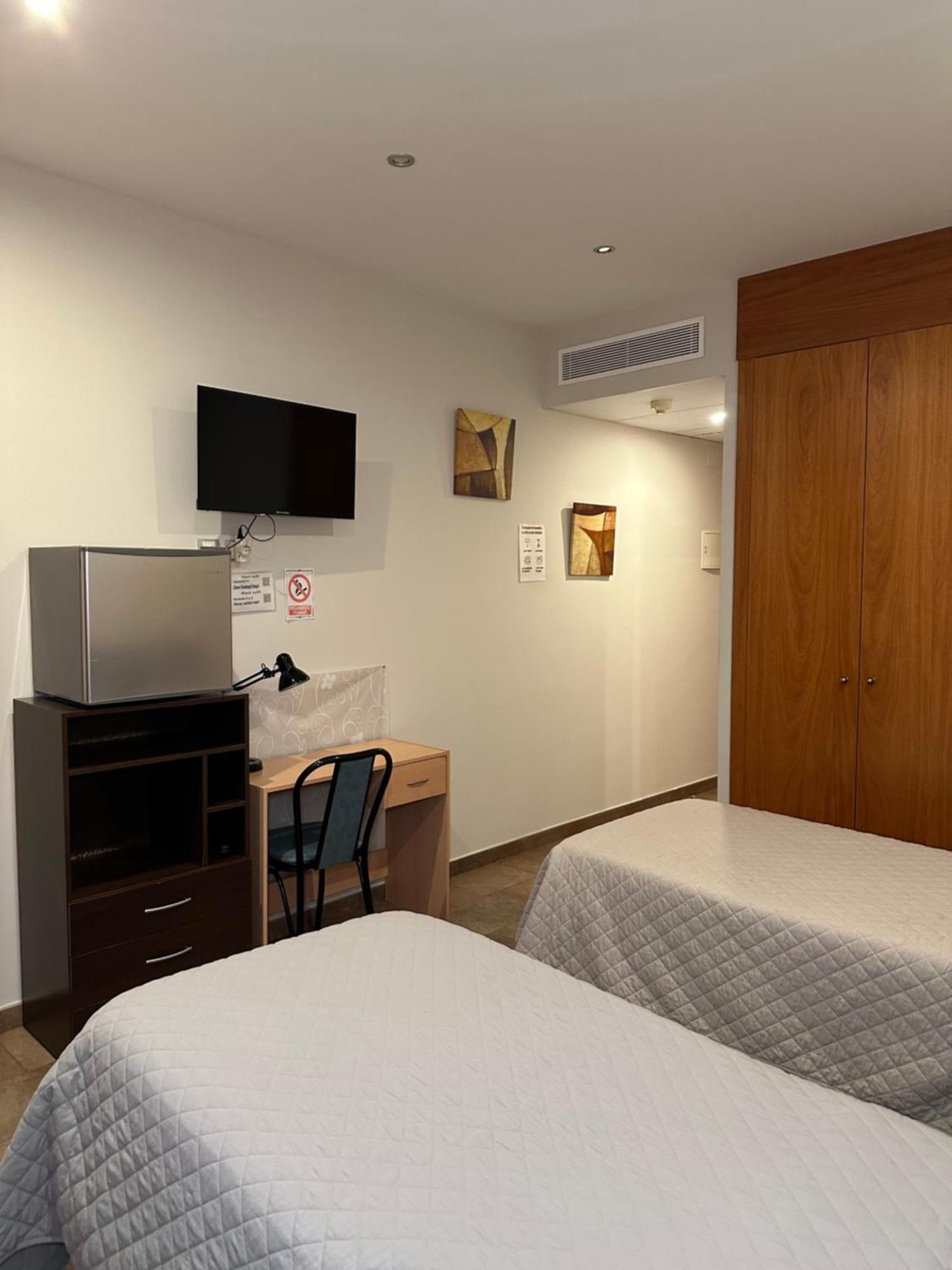Hostal Venecia Monzon Ngoại thất bức ảnh